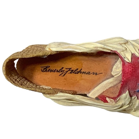 Just The Right Shoe Vintage Espadrille Pacha Collectible Mini High Heel Shoe - Picture 7 of 16
